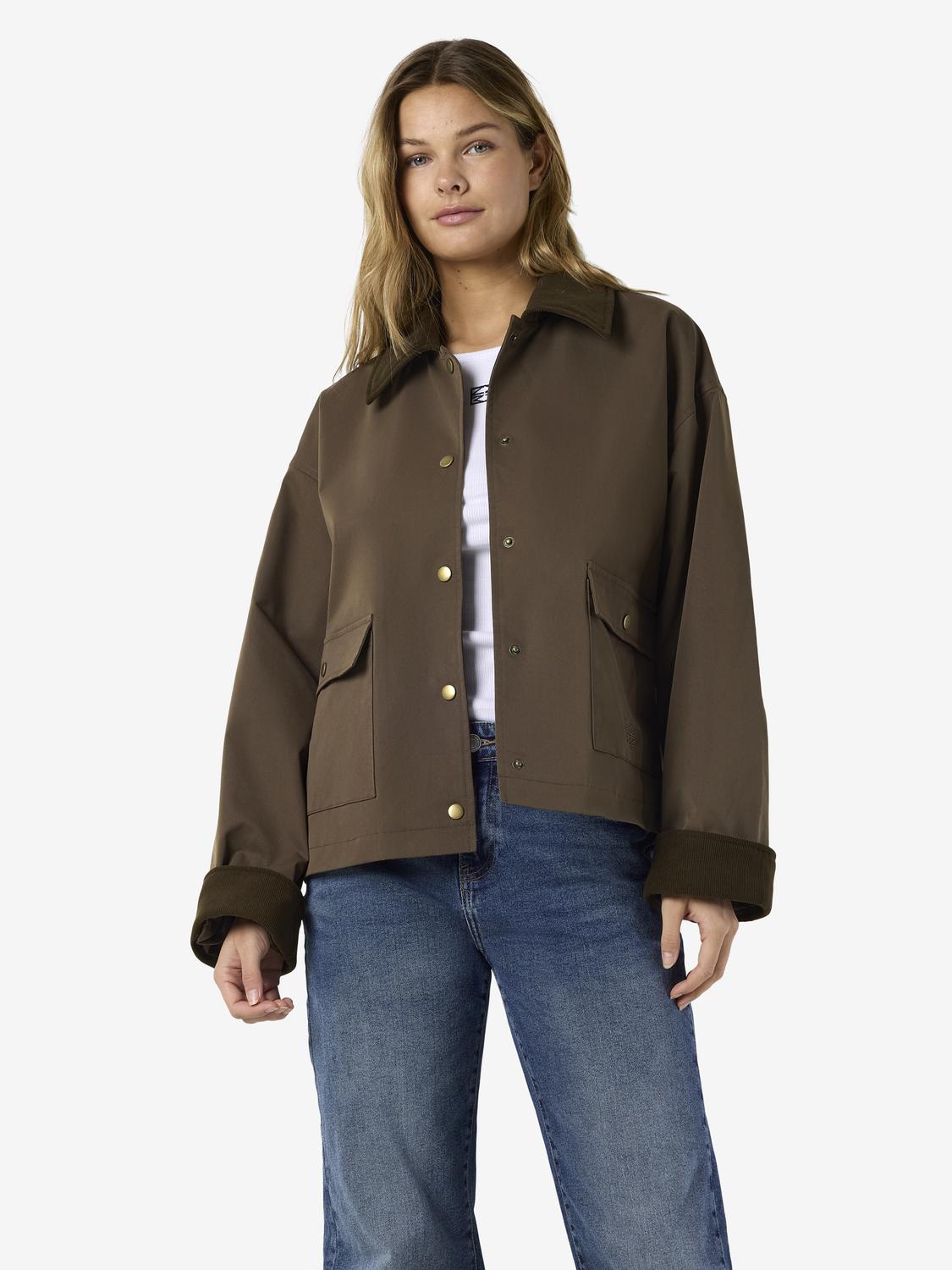 model_shot-front